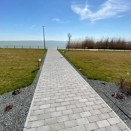 Dandelion Royal Homes Апартаменты *