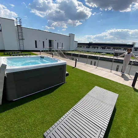 Dandelion Royal Homes Кестхей